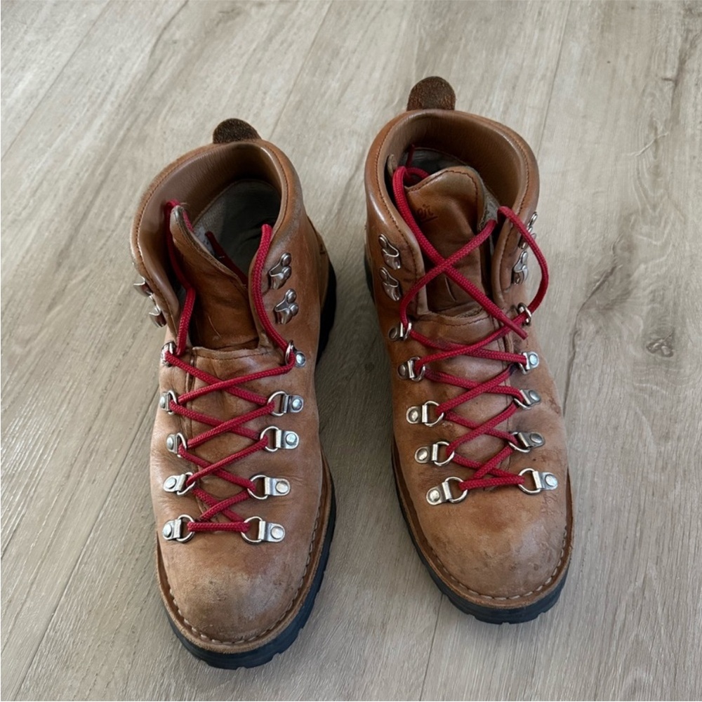 Danner Tan Leather Boots with Red Laces
